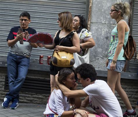spain daily life.